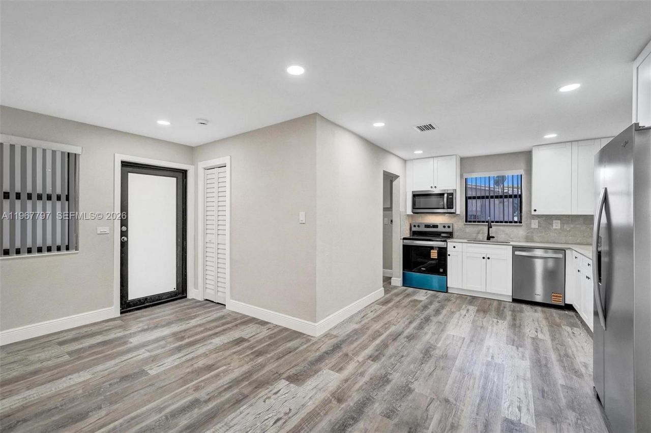 2241 NW 172nd Ter, Miami Gardens, FL 33056 Photo