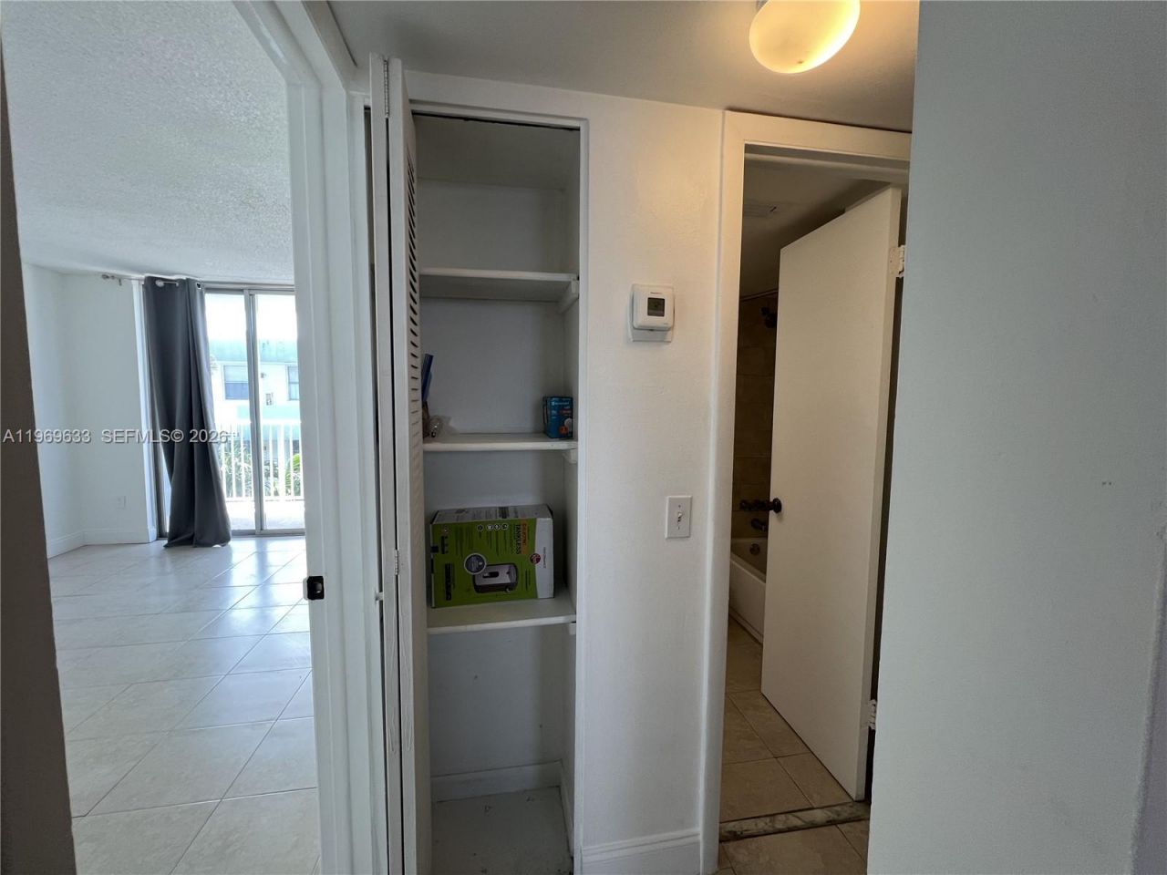1801 S Treasure Dr, Unit 504, North Bay Village, FL 33141 Photo