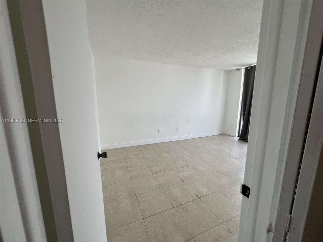 1801 S Treasure Dr, Unit 504, North Bay Village, FL 33141 Photo