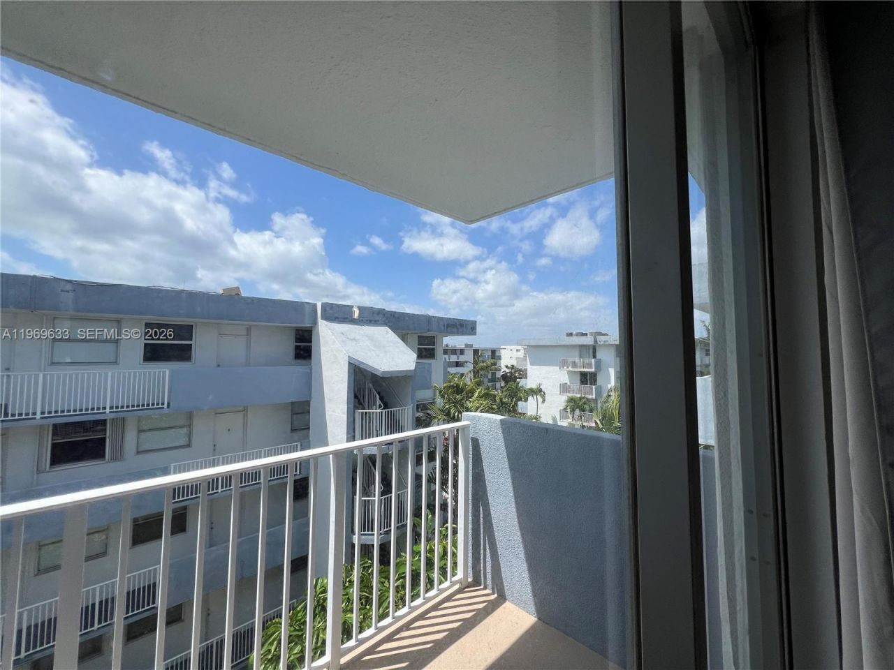 1801 S Treasure Dr, Unit 504, North Bay Village, FL 33141 Photo