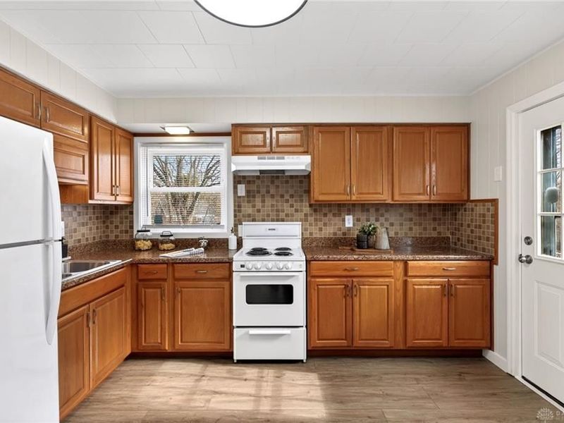 715 Kirk Lynne Street, Dayton, OH 45403 Photo 11