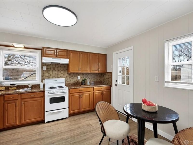 715 Kirk Lynne Street, Dayton, OH 45403 Photo 13