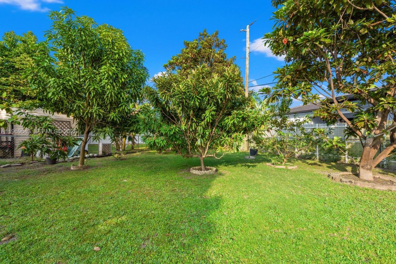 3605 SW 122nd Pl, Unit 1, Miami, FL 33175 Photo