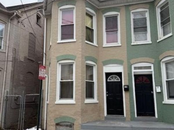 15 E LEE STREET, HAGERSTOWN, MD 21740