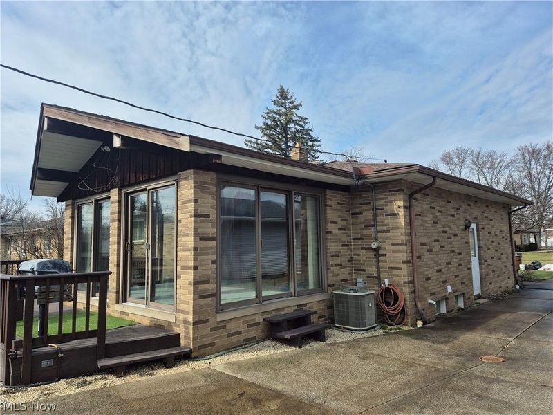 11607 Stormes Drive, Parma, OH 44130 Photo 3