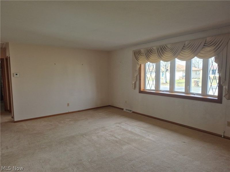 11607 Stormes Drive, Parma, OH 44130 Photo 7