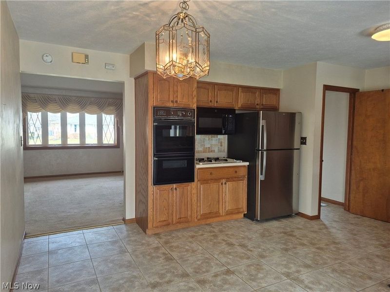 11607 Stormes Drive, Parma, OH 44130 Photo 9