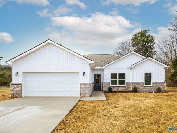 6413 Creighton Avenue NW, Huntsville, AL 35810