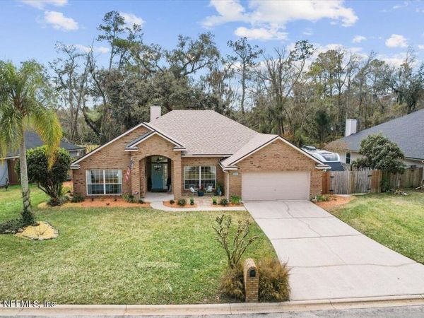 5240 CAMELOT FOREST Drive, Jacksonville, FL 32258