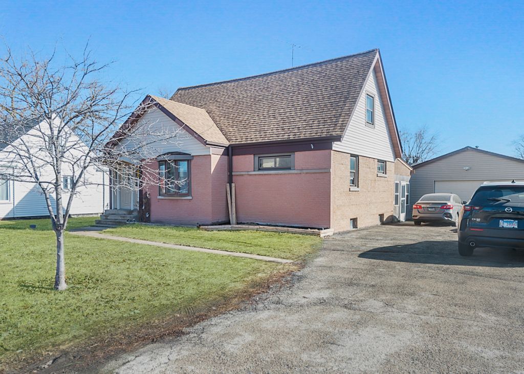 809 N Wolf Road, Melrose Park, IL 60164 Main Photo