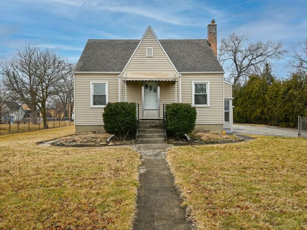 2316 N Hawthorne Avenue, Melrose Park, IL 60164