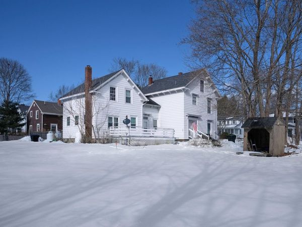 20 Chestnut Street, Rockland, ME 04841