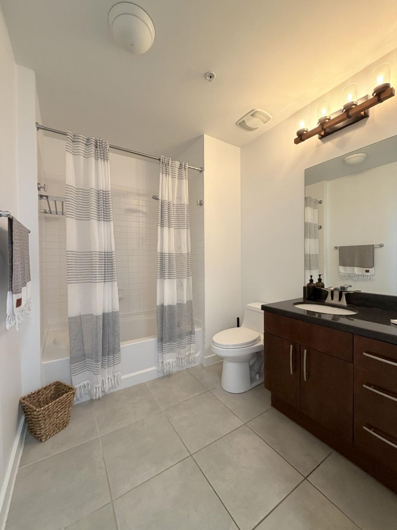 300 S Australian Avenue, Unit 308, West Palm Beach, FL 33401 Photo