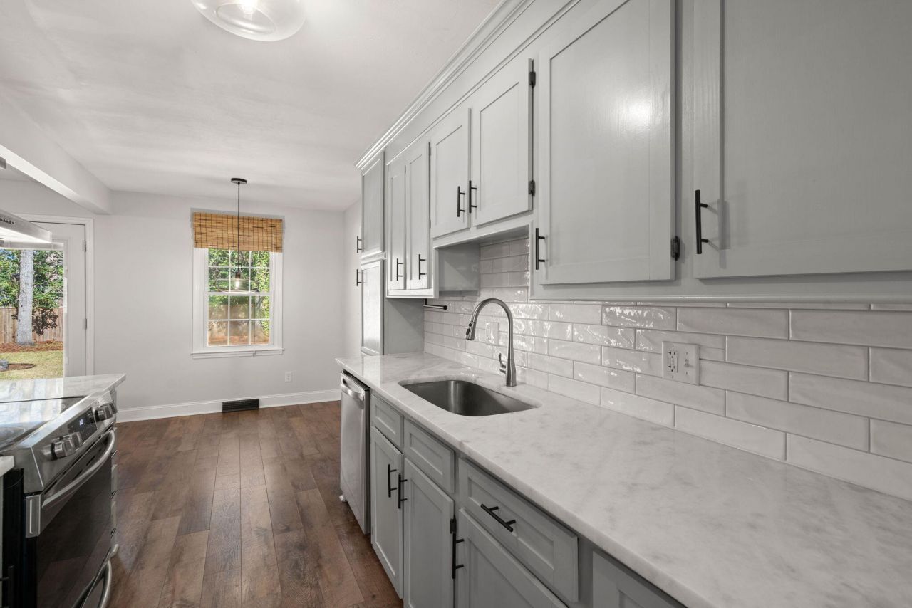 103 Carrington Lane Photo 15