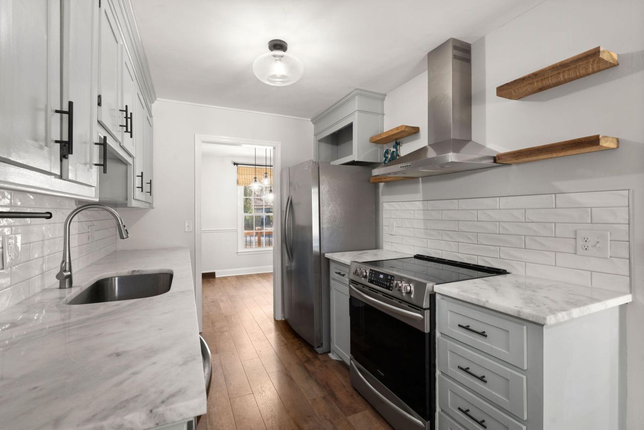 103 Carrington Lane Photo 16