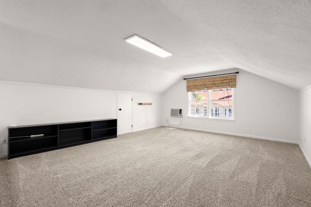 103 Carrington Lane Photo 21