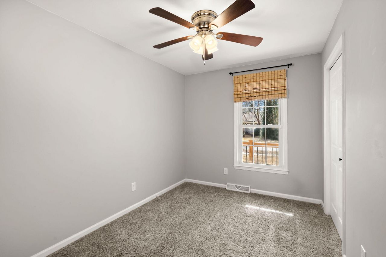 103 Carrington Lane Photo 23