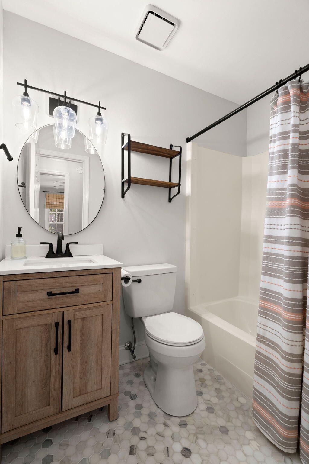 103 Carrington Lane Photo 25