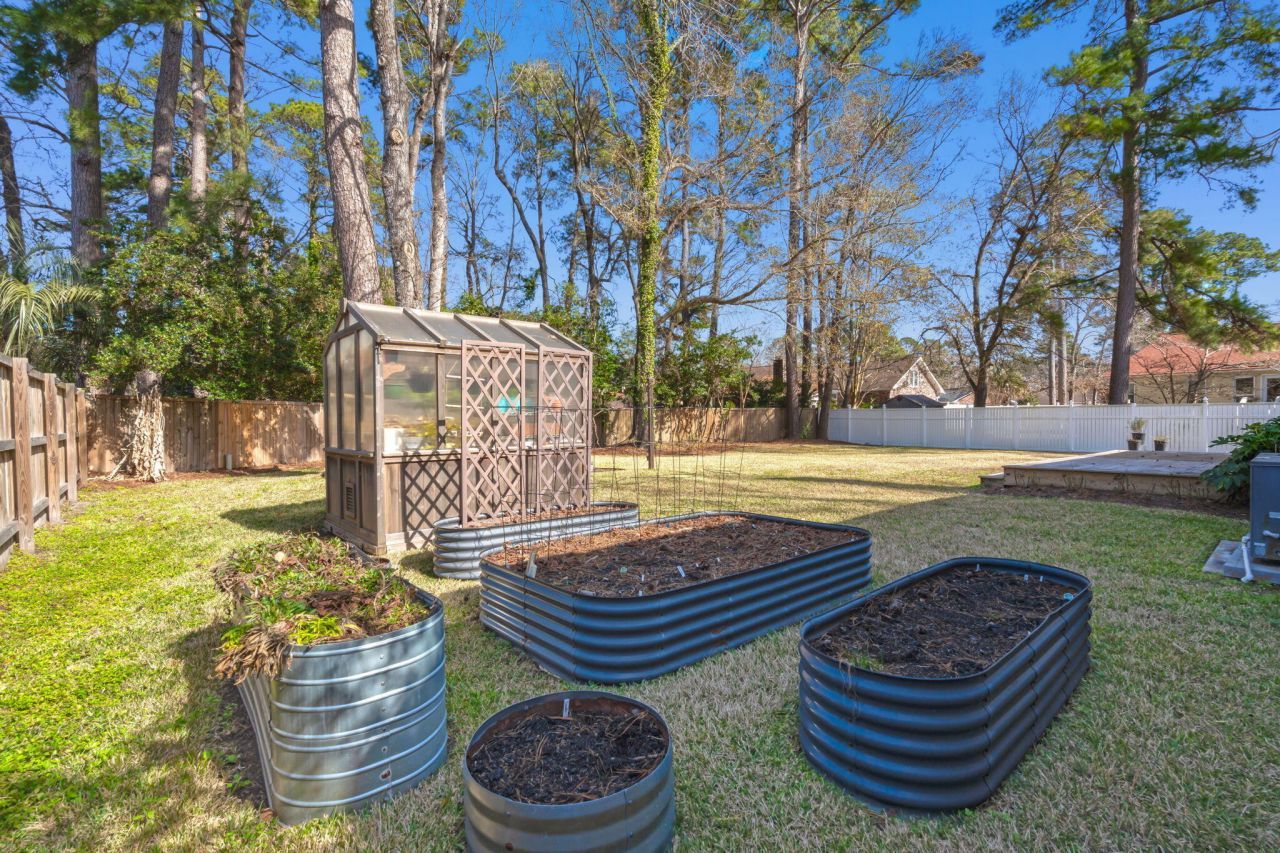 103 Carrington Lane Photo 35