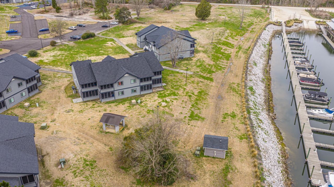 1304 Tailrace Drive Photo 12