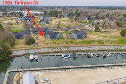 1304 Tailrace Drive photo 4