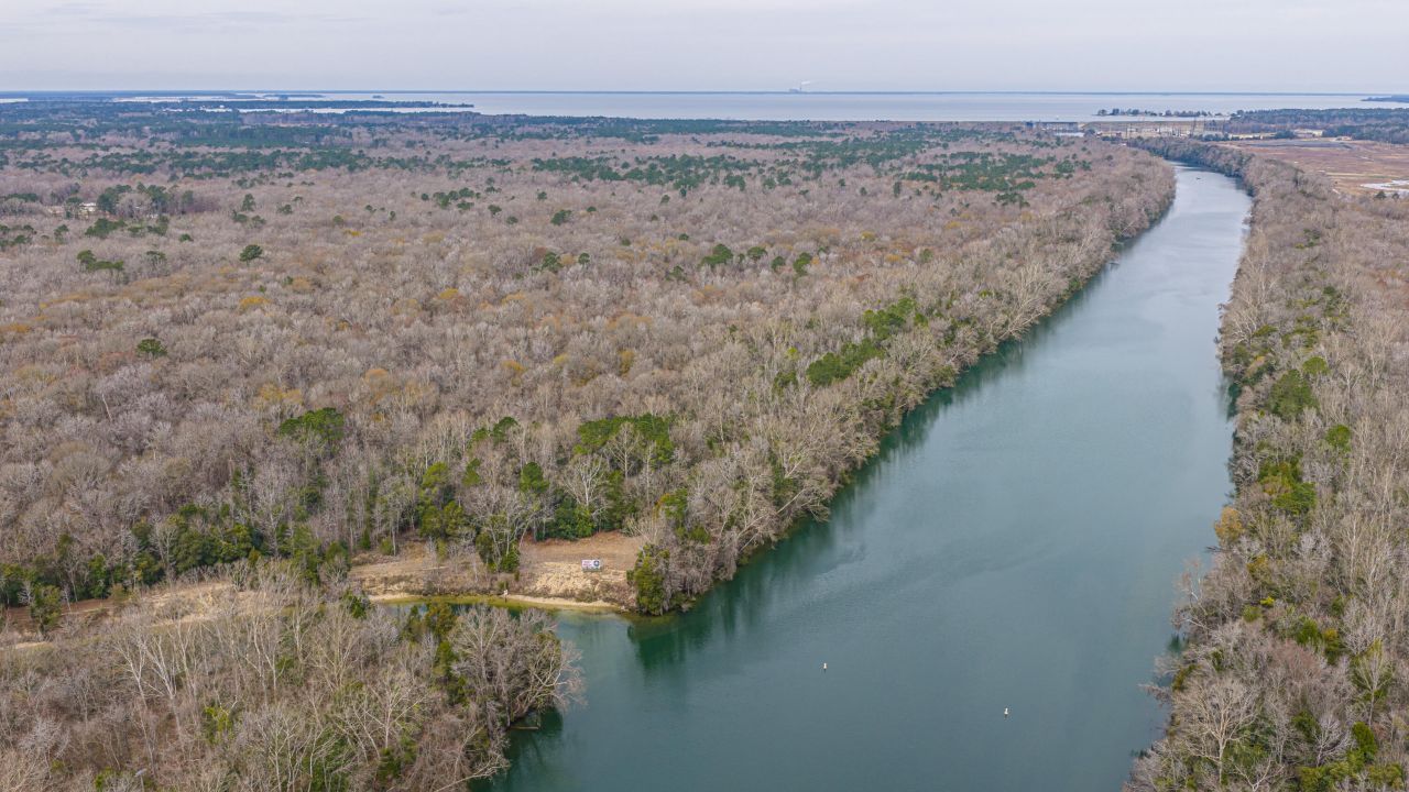 1304 Tailrace Drive Photo 5