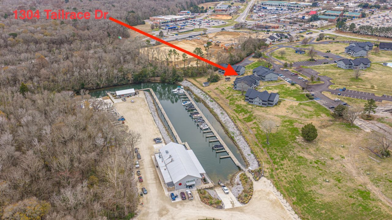 1304 Tailrace Drive Photo 8