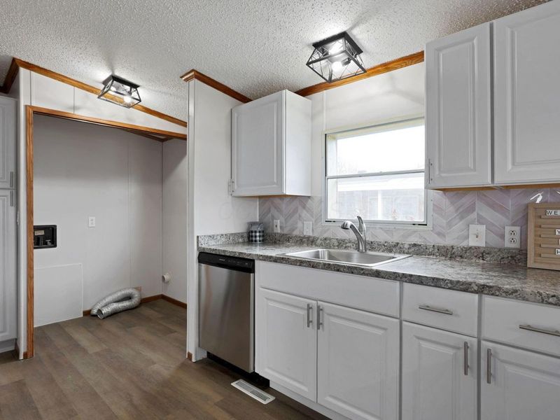 1100 Thornwood Drive SW, Unit Lot 58, Heath, OH 43056 Photo 16