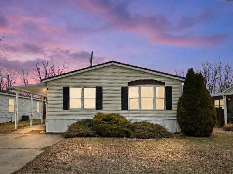 1100 Thornwood Drive SW, Unit Lot 58, Heath, OH 43056 Photo 2