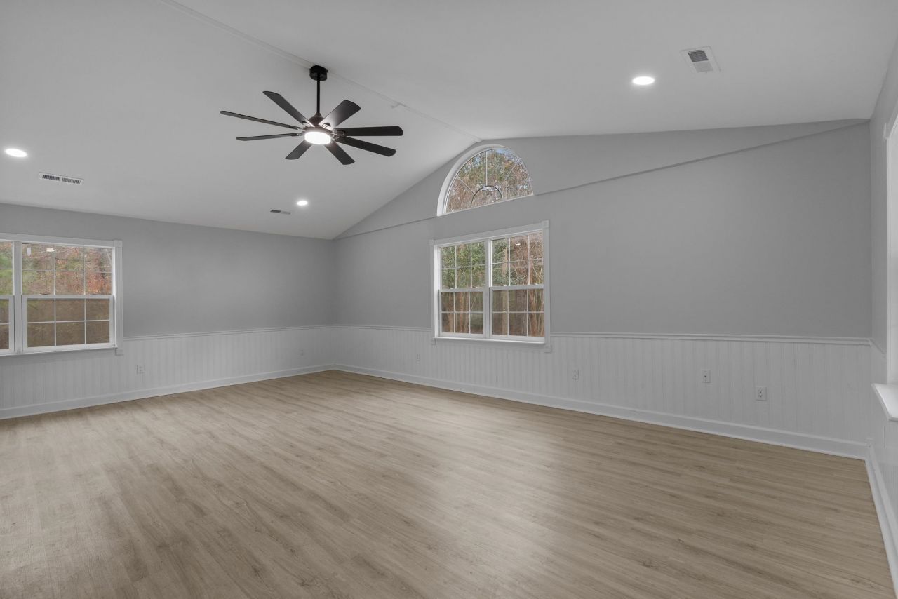 2730 Cultra Rd. Photo 8