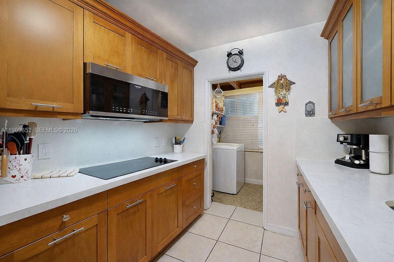 1611 SW 21st St, Miami, FL 33145 Photo