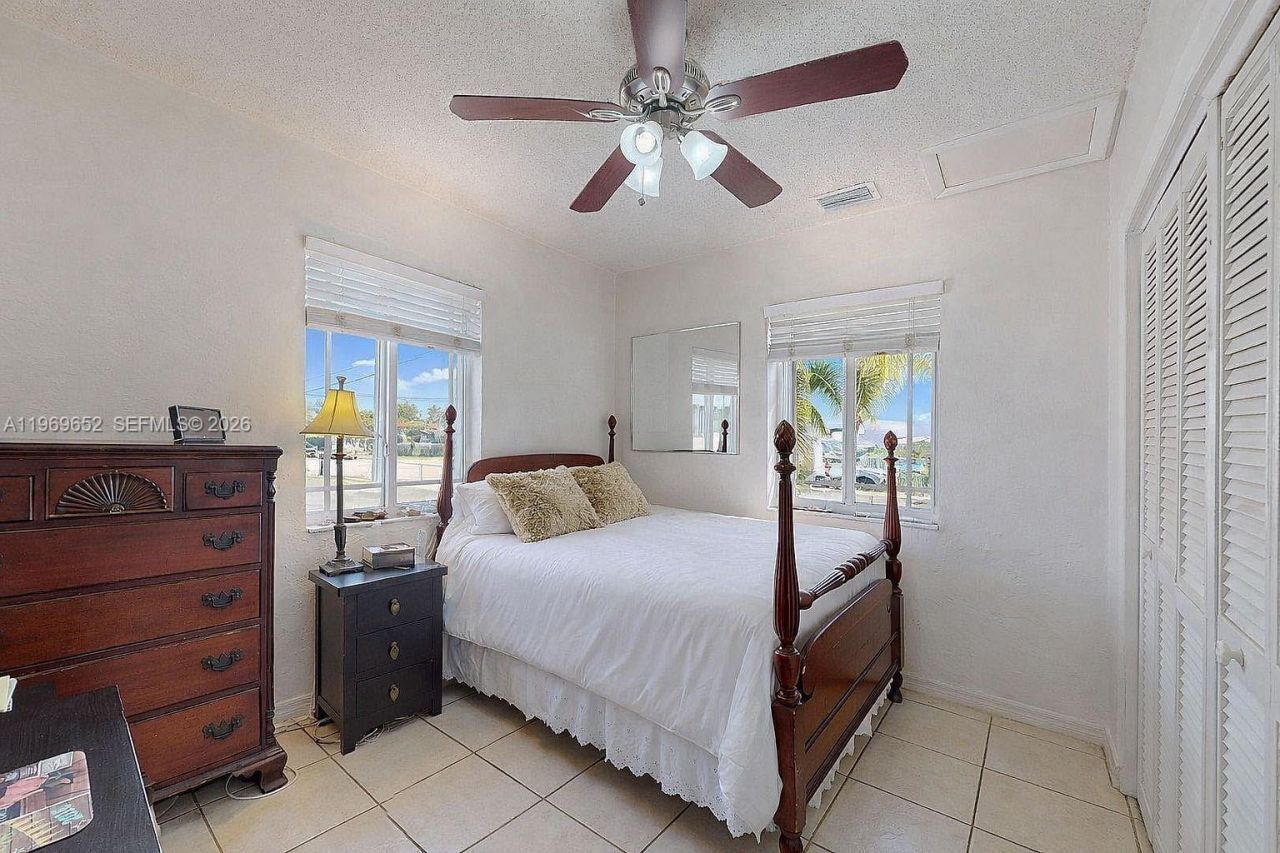 1611 SW 21st St, Miami, FL 33145 Photo