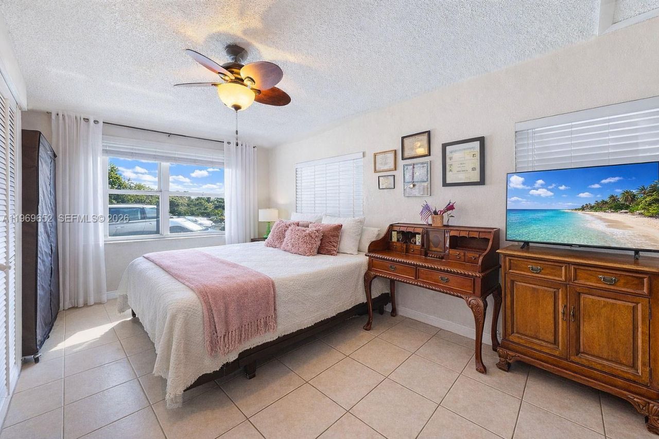 1611 SW 21st St, Miami, FL 33145 Photo