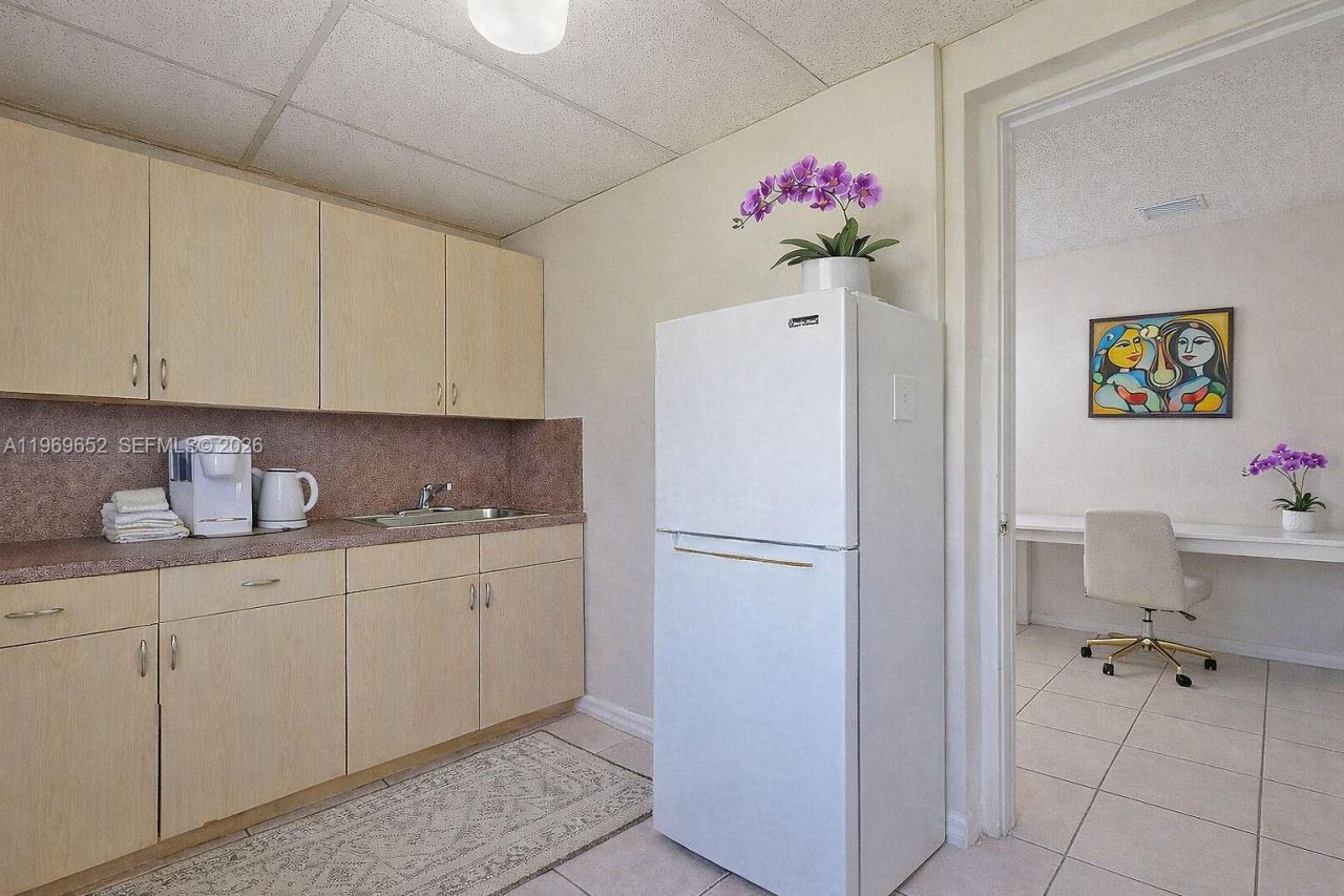 1611 SW 21st St, Miami, FL 33145 Photo