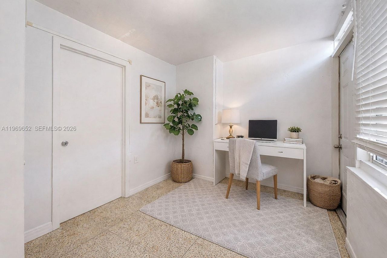 1611 SW 21st St, Miami, FL 33145 Photo