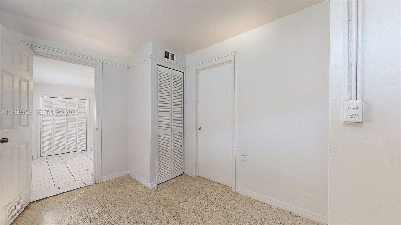 1611 SW 21st St, Miami, FL 33145 Photo