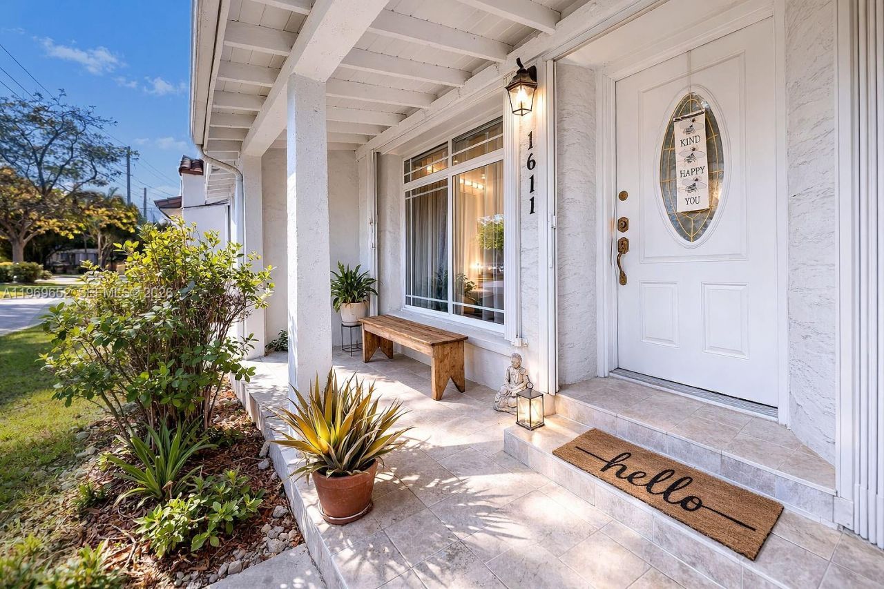 1611 SW 21st St, Miami, FL 33145 Photo