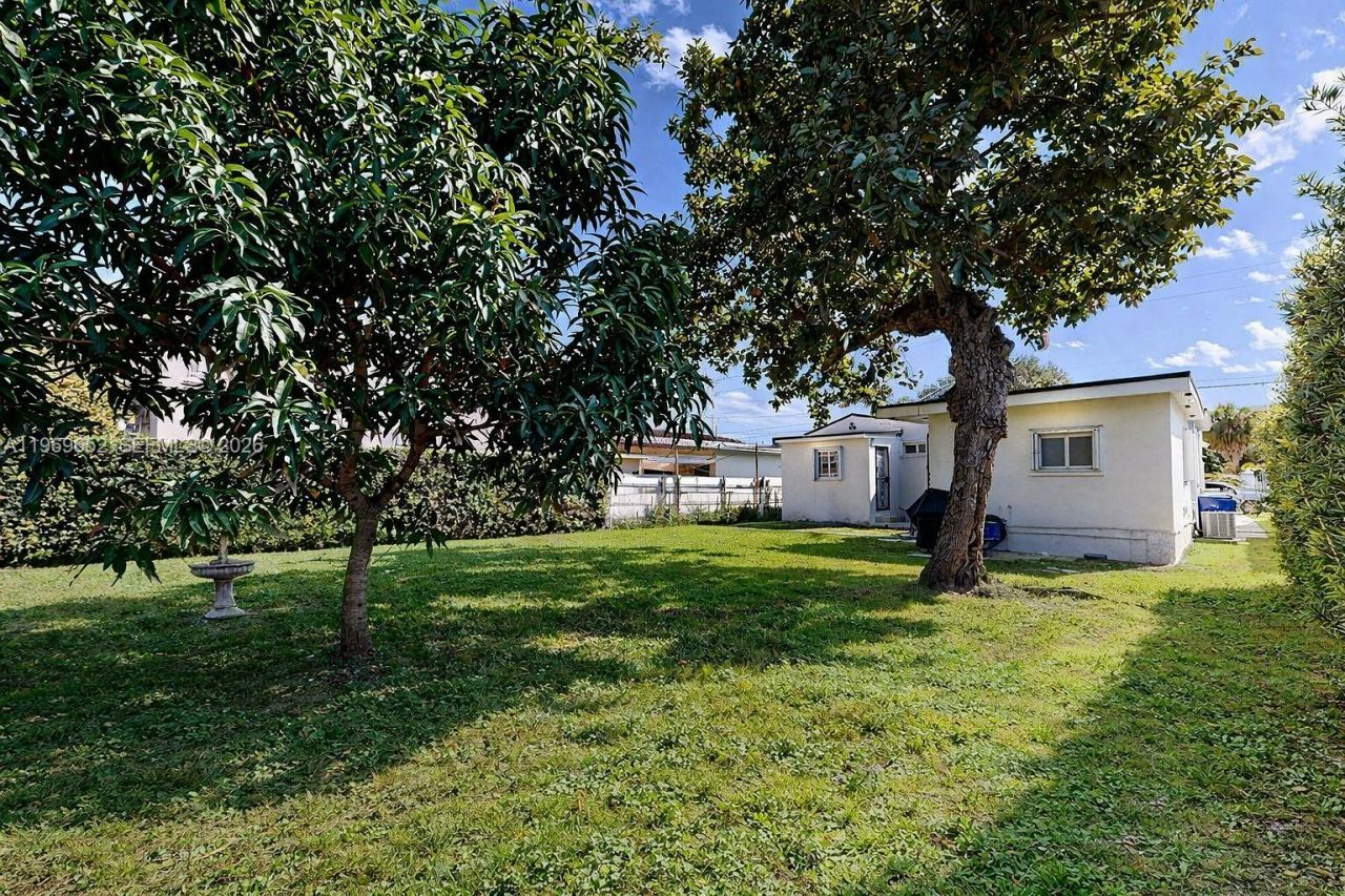 1611 SW 21st St, Miami, FL 33145 Photo