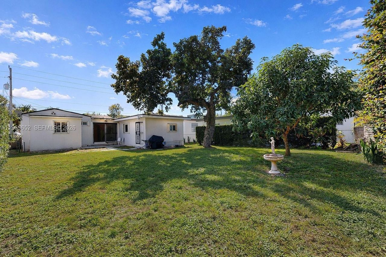 1611 SW 21st St, Miami, FL 33145 Photo