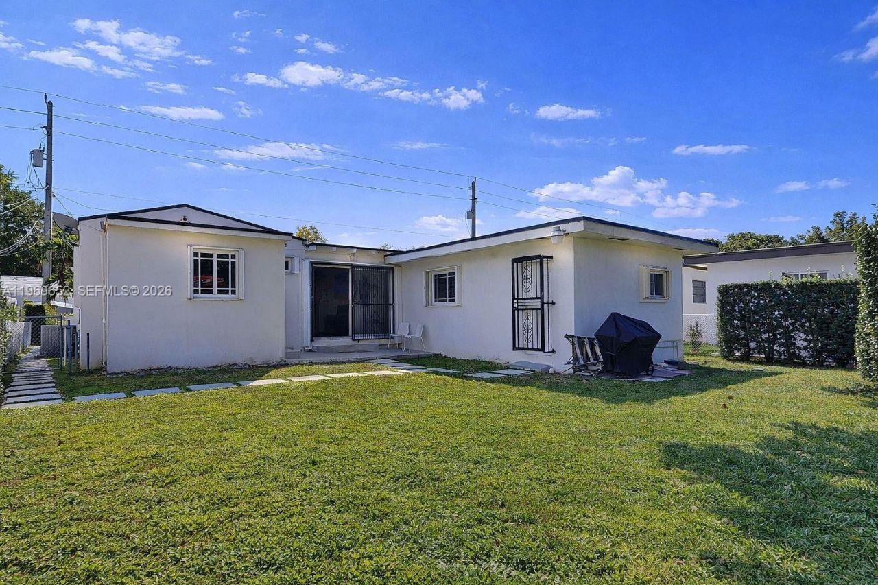 1611 SW 21st St, Miami, FL 33145 Photo