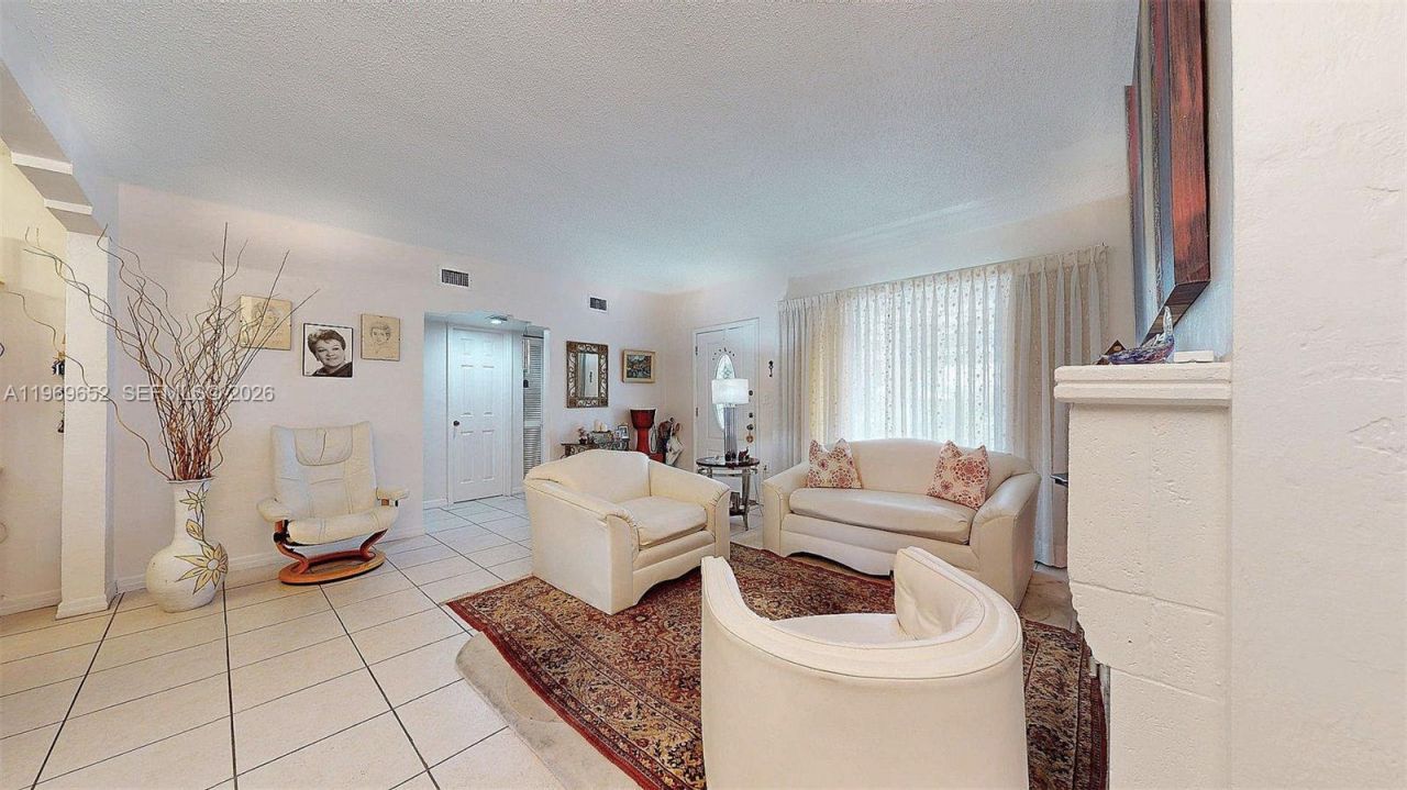 1611 SW 21st St, Miami, FL 33145 Photo