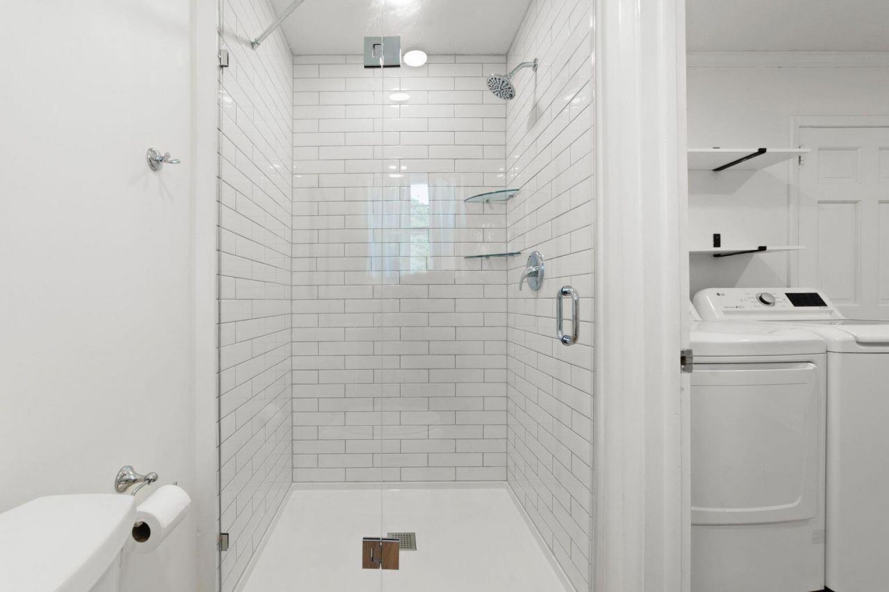 2018 Griffith Drive Photo 11