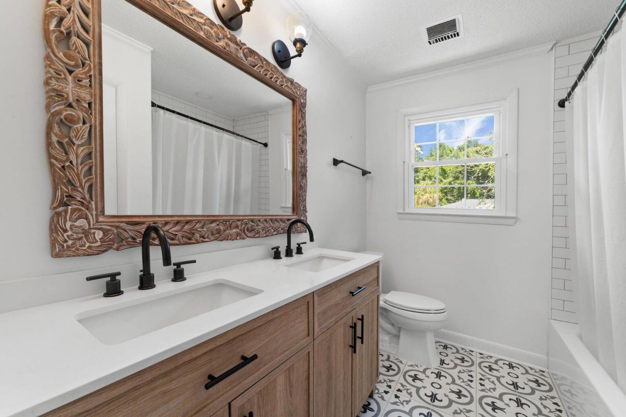 2018 Griffith Drive Photo 13