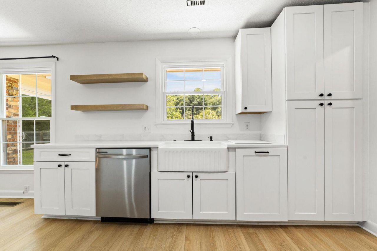 2018 Griffith Drive Photo 5