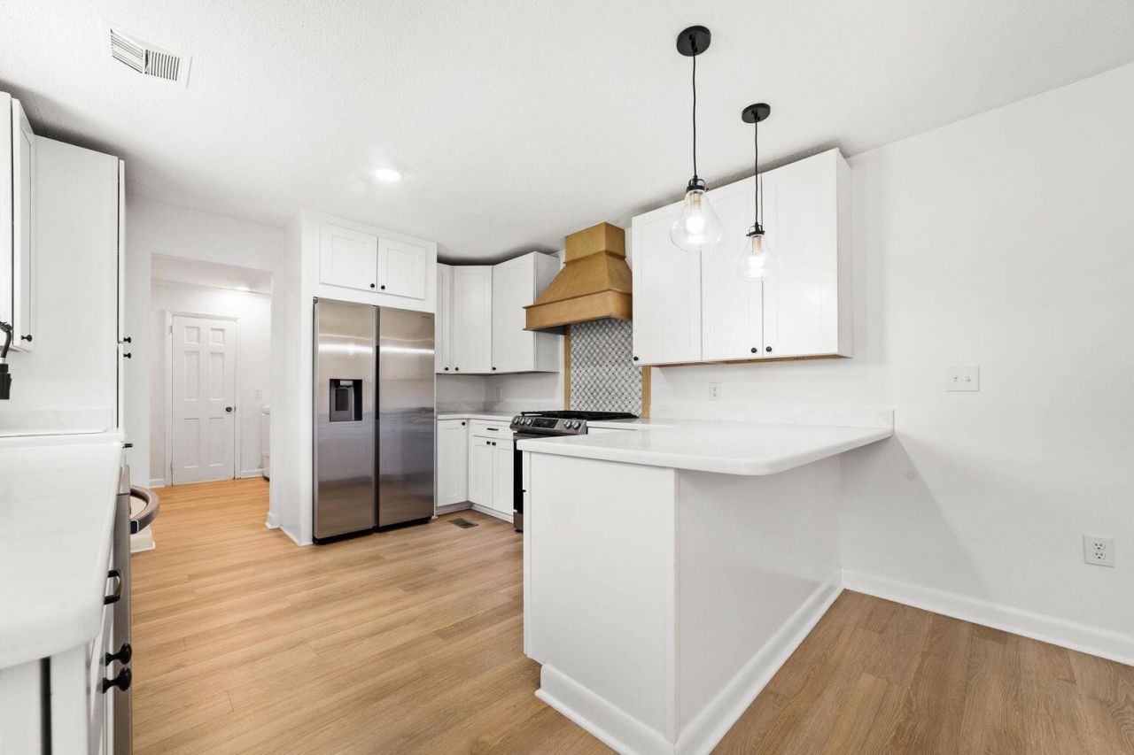 2018 Griffith Drive Photo 6