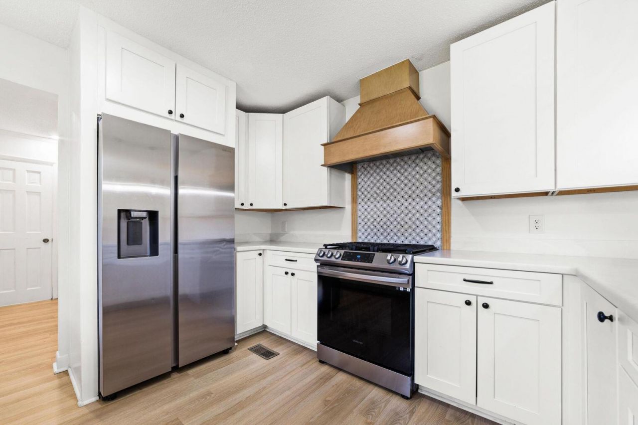 2018 Griffith Drive Photo 7