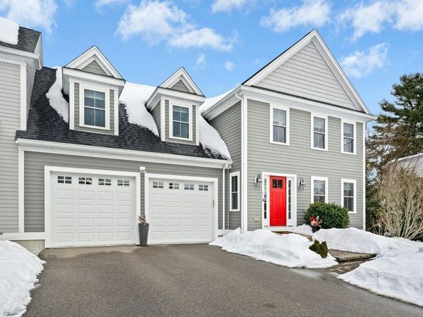 82 Pleasant Street, Unit 82, Medfield, MA 02052