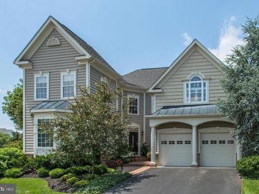 22833 HIGHCREST CIRCLE, BRAMBLETON, VA 20148
