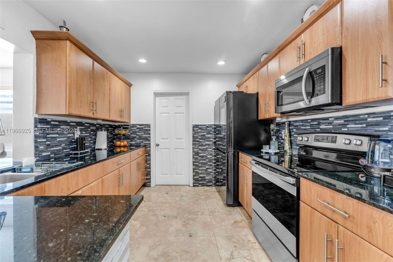 25435 SW 127th Ct , Homestead, FL 33032 Photo