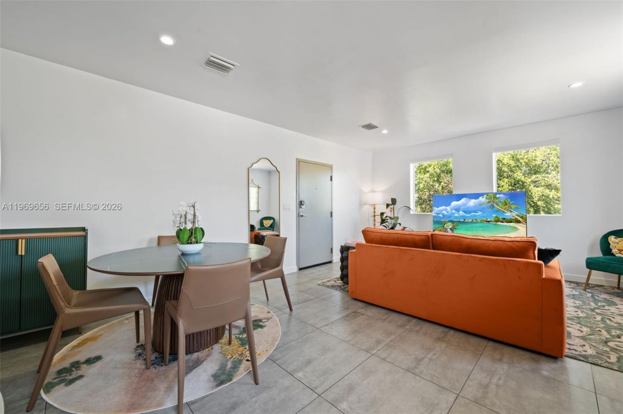 165 NW 39th St, Unit 8, Miami, FL 33127 Photo